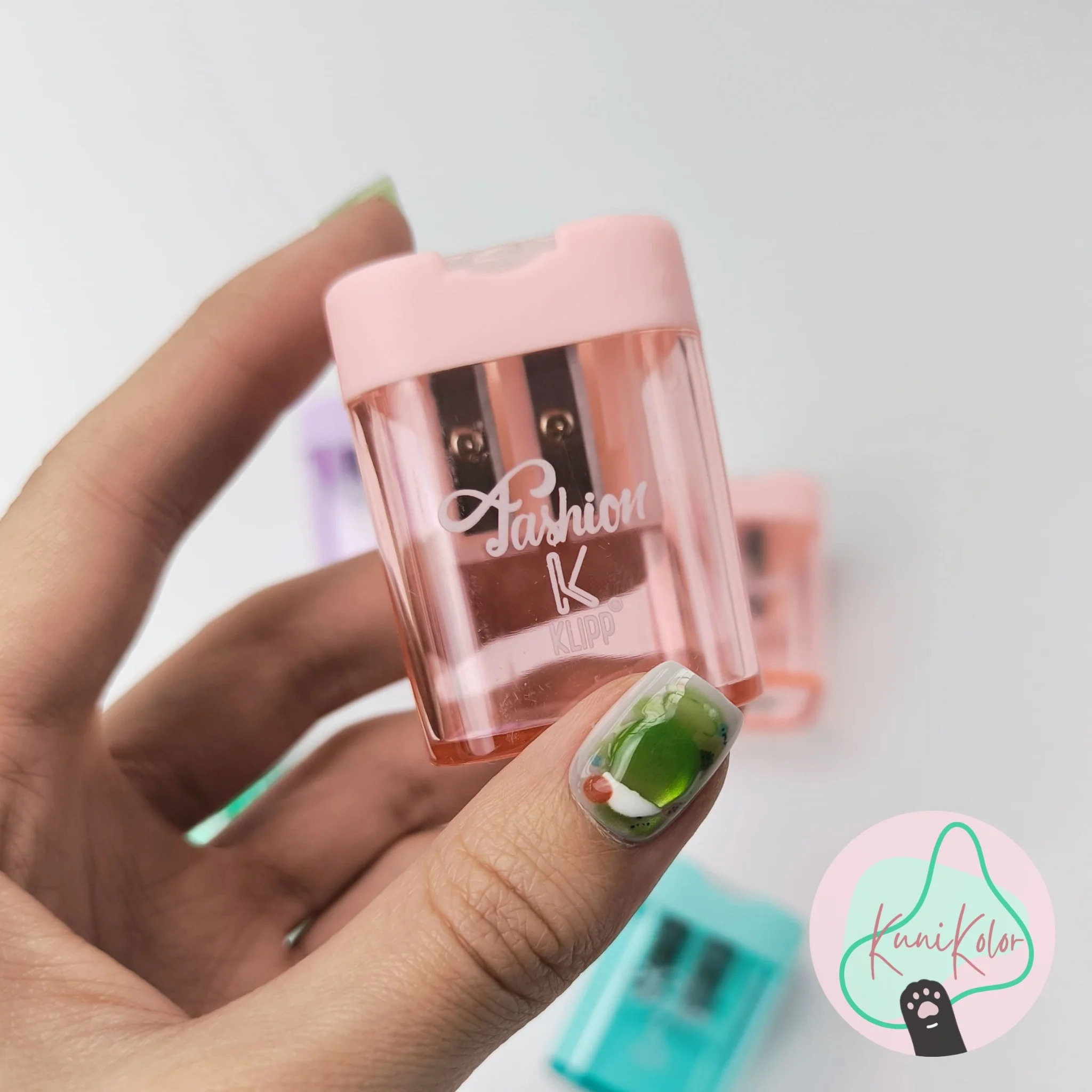 Sacapuntas Doble con Depósito Klipp 3 Tajalapiz sacapuntas doble con deposito klipp kunikolor 02 Sacapuntas Doble con Depósito Klipp - Image 3