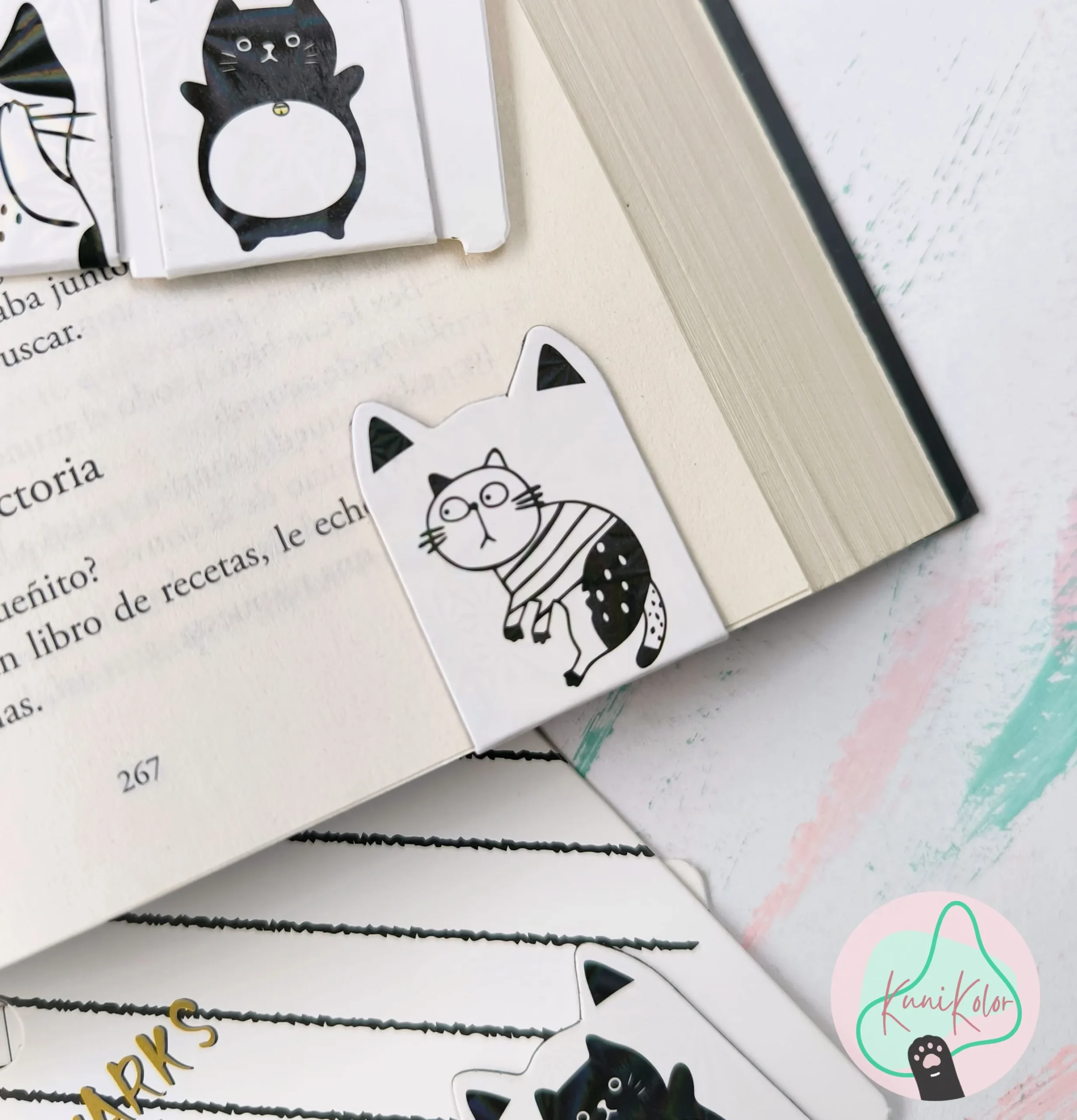 Separadores Magnéticos Gatitos x4 3 Separador de libros con iman gatos sencillo x4 kawaii kunikolor 03 scaled Separadores Magnéticos Gatitos x4 - Image 3