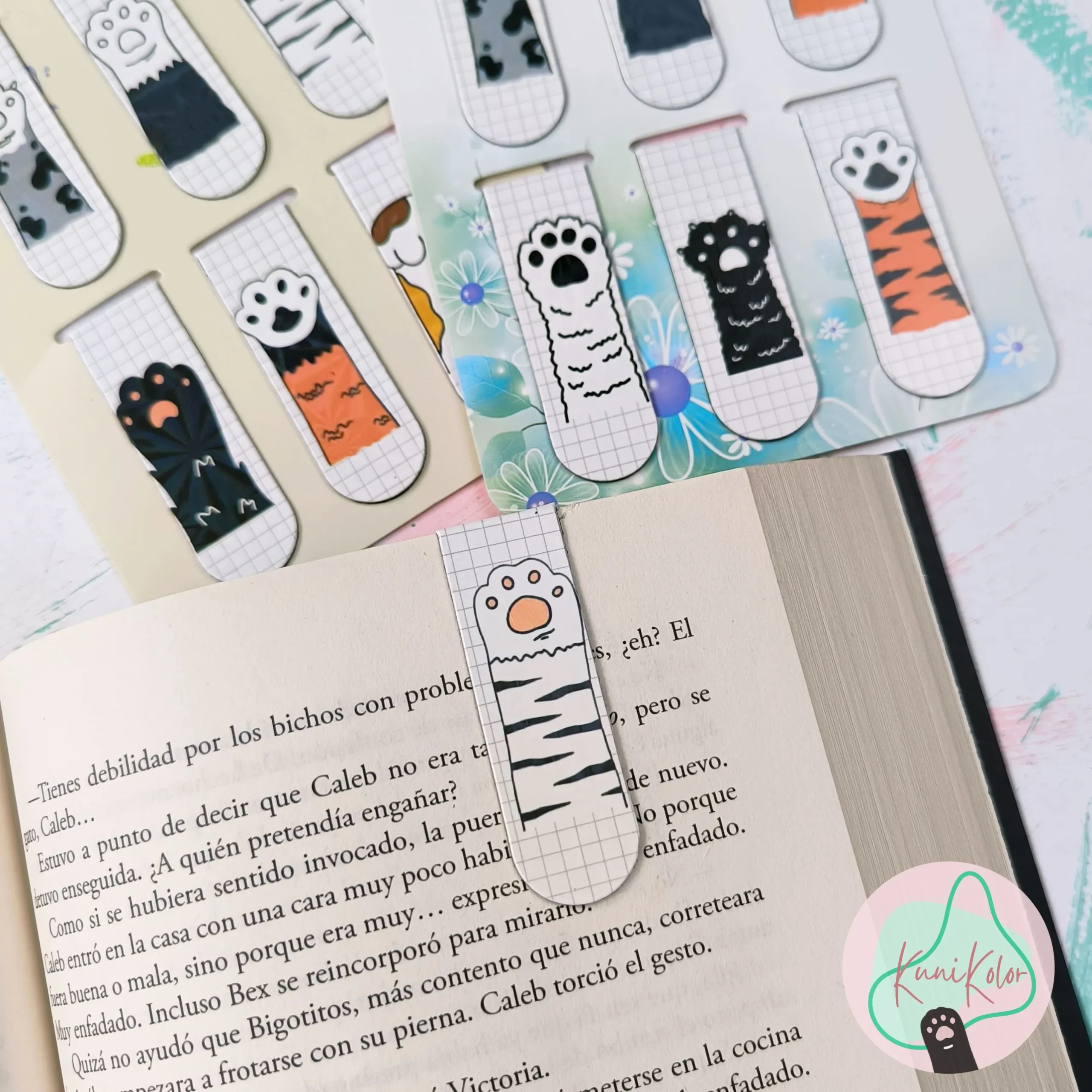 Separadores Magnéticos Huellitas x6 2 Separador de libros con iman huellitas sencillo x6 kawaii kunikolor 04 scaled Separadores Magnéticos Huellitas x6 - Image 2